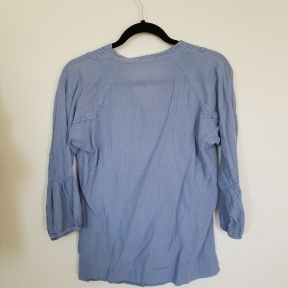 🦋Summery Chambray🦋Peasant Top - Picture 3 of 3